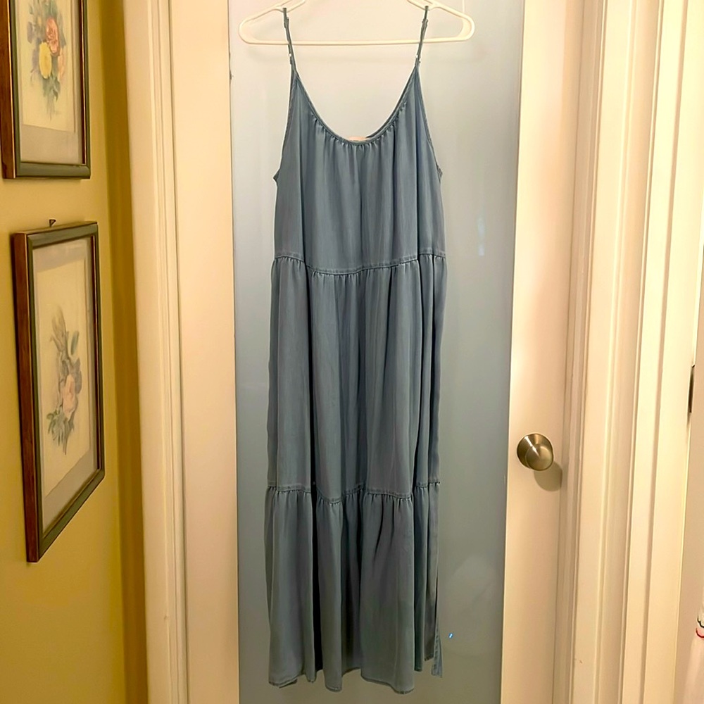 Chambray spaghetti strap maxi sundress (NWT!!)